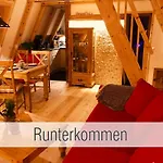 Huette40: Ganze Huette Nah Am Mit Privatem Whirlpool, Sauna. Umzaeunt. *