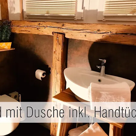 Huette40: Ganze Huette Nah Am Mit Privatem Whirlpool, Sauna. Umzaeunt. Hébergement de vacances Waldkirchen