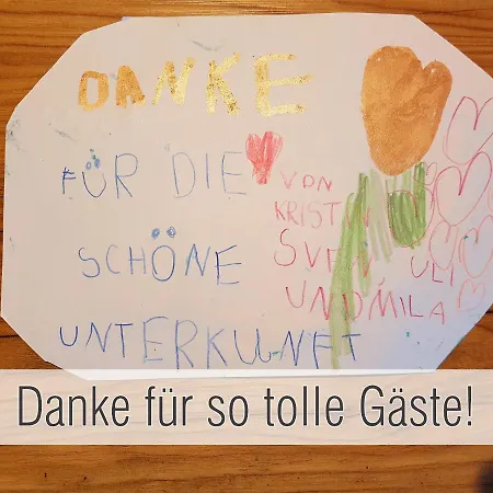 Huette40: Ganze Huette Nah Am Mit Privatem Whirlpool, Sauna. Umzaeunt. Hébergement de vacances Waldkirchen