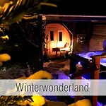 Huette40: Ganze Huette Nah Am Mit Privatem Whirlpool, Sauna. Umzaeunt. Feriehus Waldkirchen